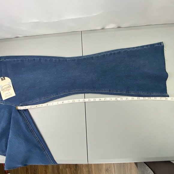 California Vintage Stretch Flare Blue Jeans Juniors 11/30 -NWT - Picture 8 of 14